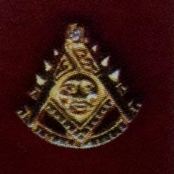 Vendor-unknown Lapel Button - BL J127